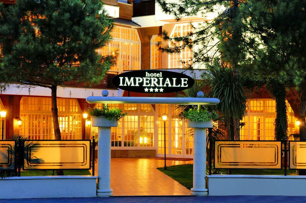 Hotel Imperiale Milano Marittima Exterior foto