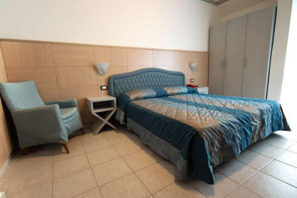 Hotel Imperiale Milano Marittima Exterior foto